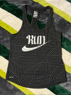 Nike Black & White Geometric Dri-FIT Racerback Tank Size M